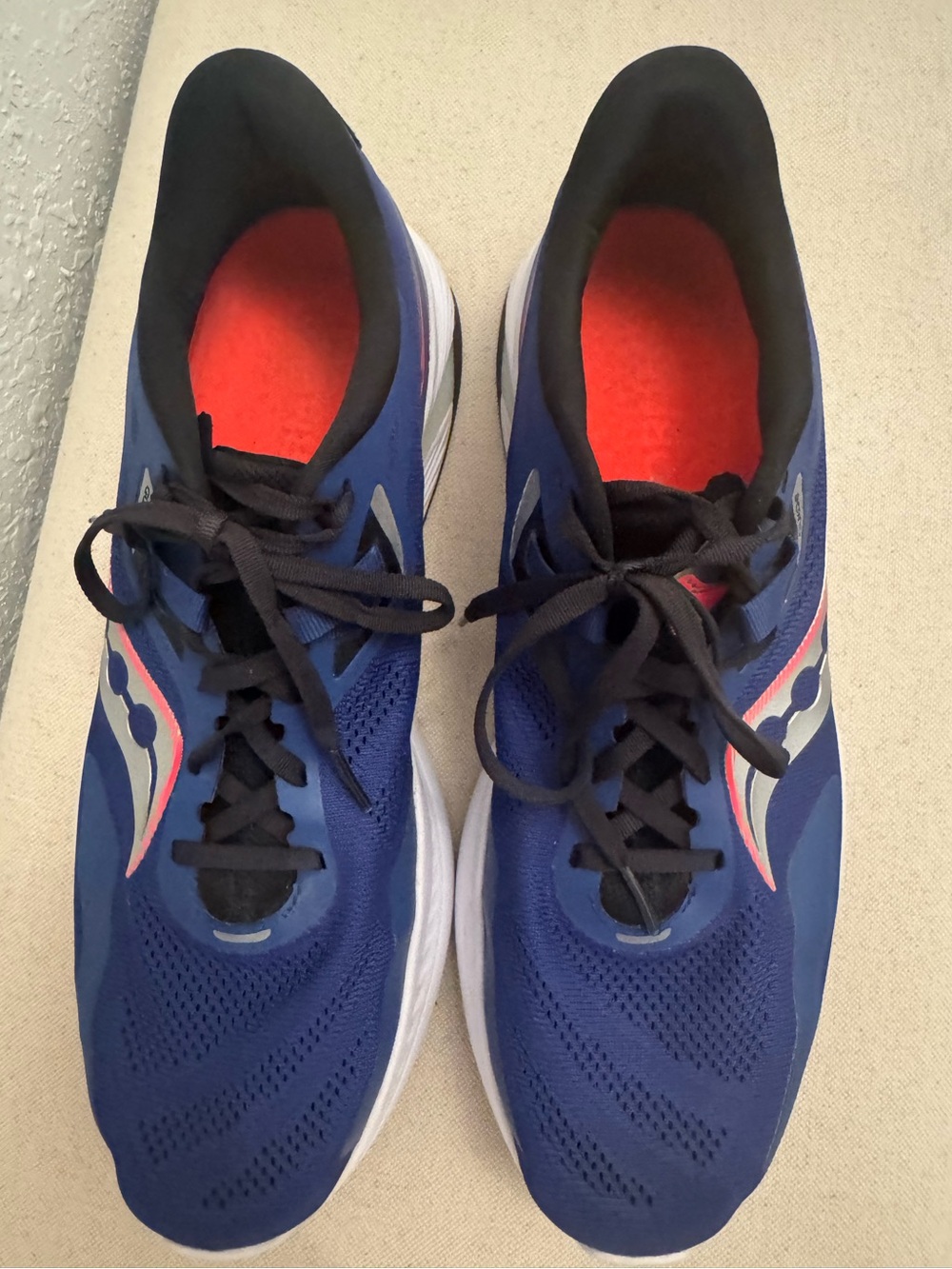 Men’s Saucony Guide